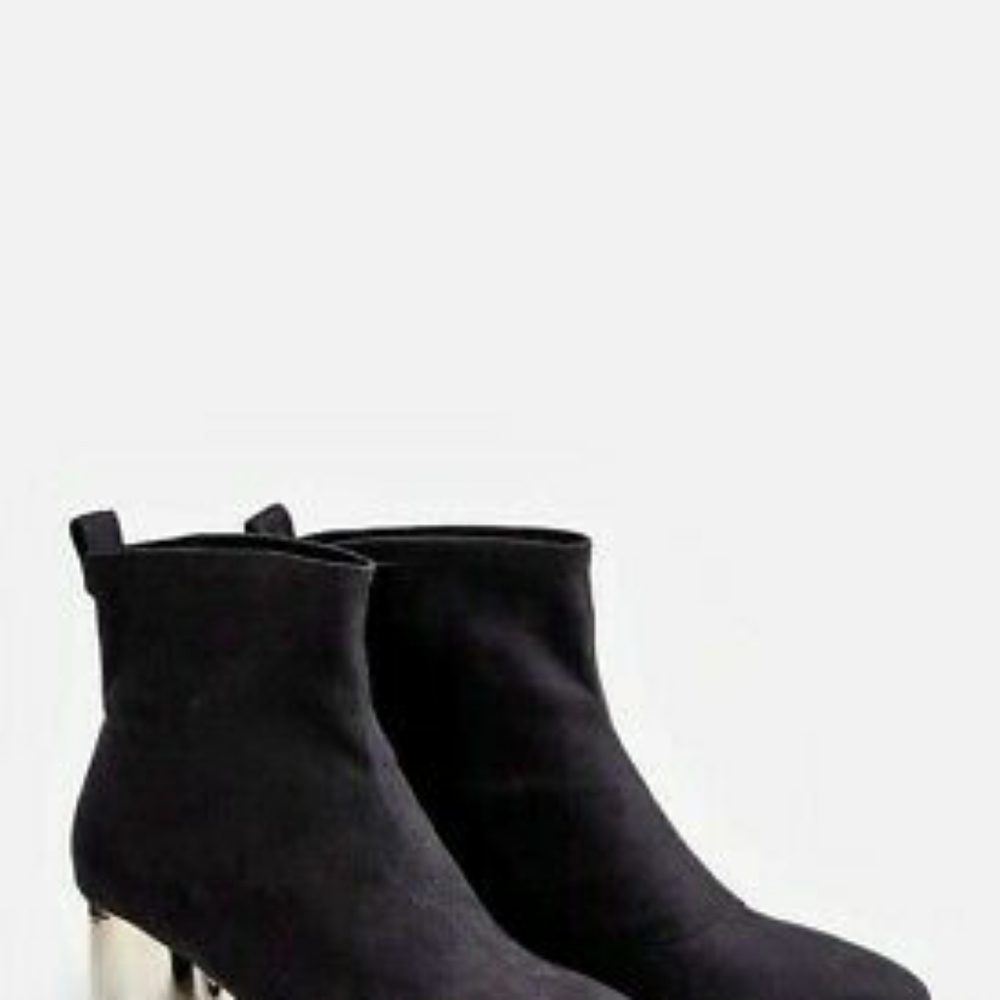 Just fab maybree ankle bootie NWOT